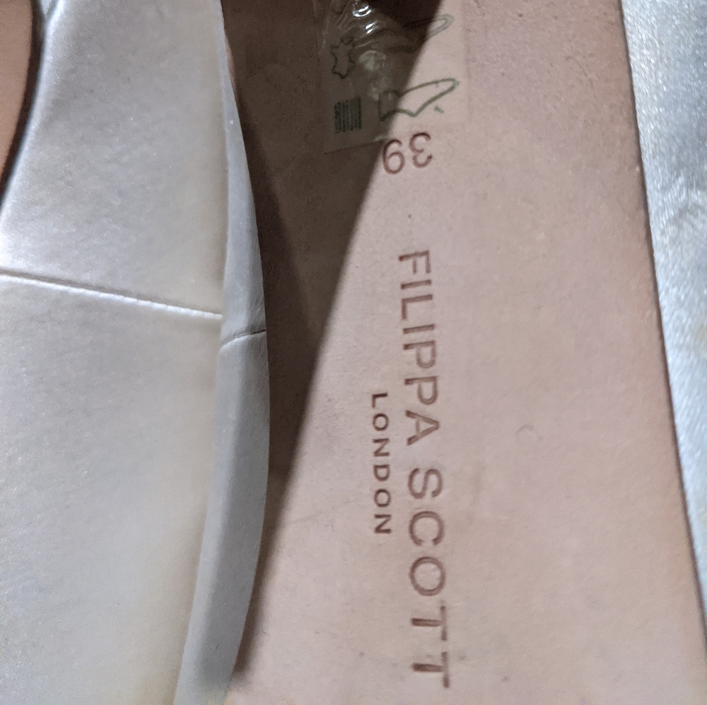 Filippa Scott - Picture 2 of 4